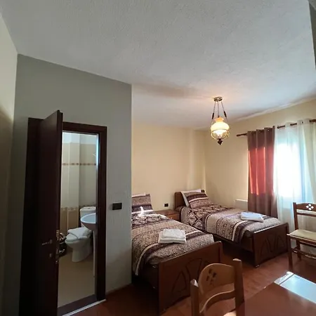 Mata Habitación en casa particular Voskopojë